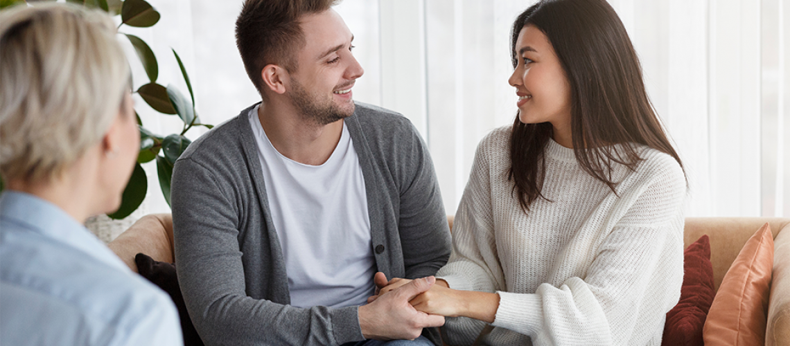Relationship coach vs. therapist